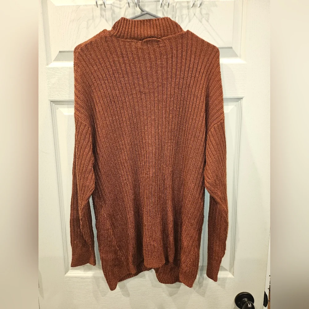 🤎 Auburn Long Sweater 🍂 - Picture 3 of 4